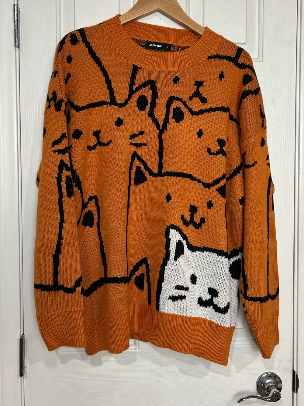 Aelfric Eden Orange & Black Cat All-Over Print Crewneck Sweater Size Small